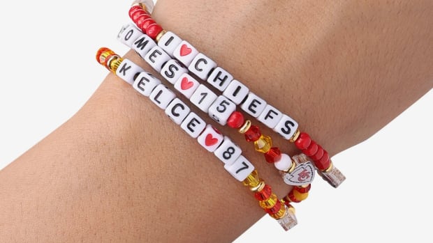 Travis Kelce Taylor Swift Friendship Bracelets On Wrist